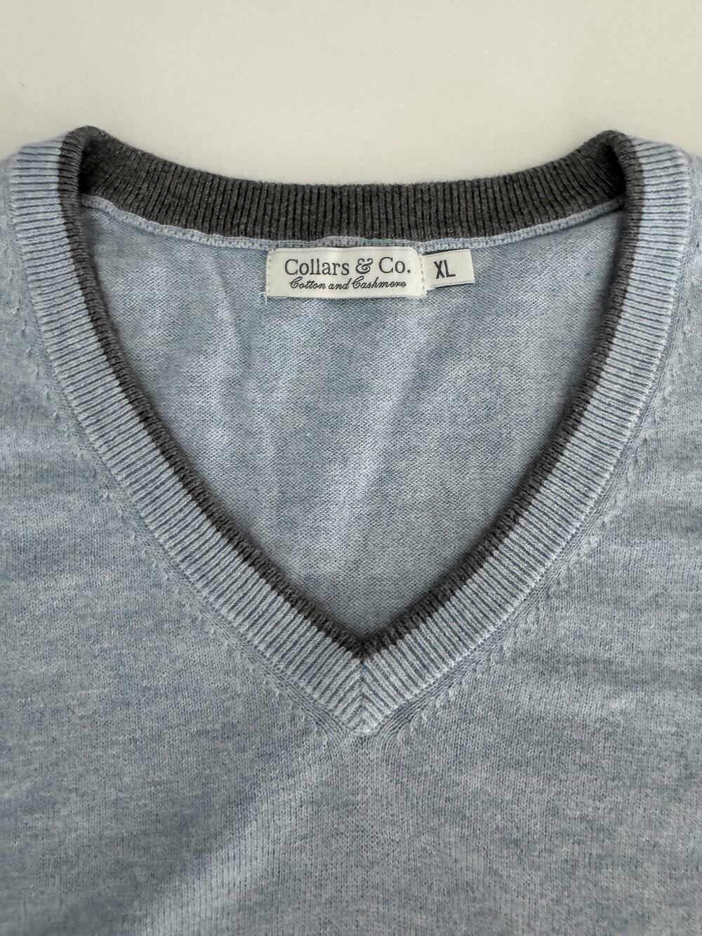 Collars & Co. Luxury Touch Cotton and Cashmere V-Neck Sweater Men’s XL Blue